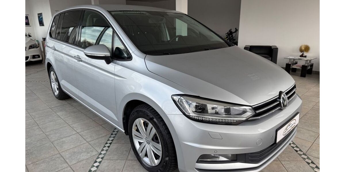 VW Touran 199.999 km 9.955 &euro; Eggolsheim 91330