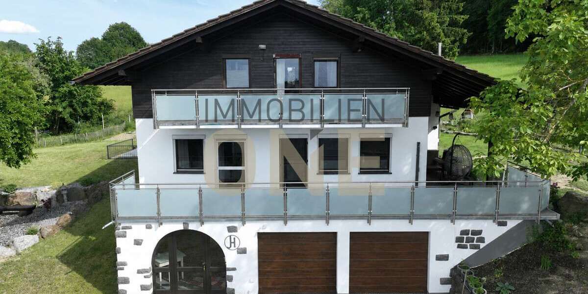 Einfamilienhaus Falkenstein - 6 Zimmer, 242 m&sup2;, 460.000&euro; | Angebot:26858991