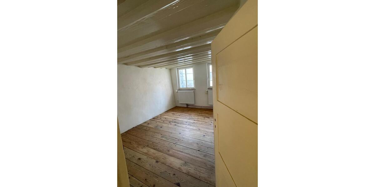 Einfamilienhaus Tübingen - 4 Zimmer, 90 m&sup2;, 1.300&euro; | Angebot:24868945