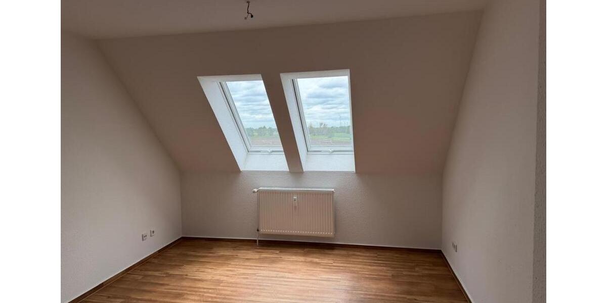 Dachgeschoßwohnung Kyritz - 3 Zimmer, 86 m&sup2;, 599&euro; | Angebot:26562005
