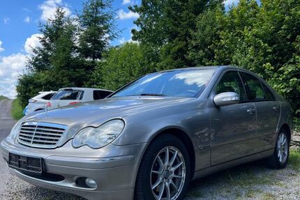 Mercedes-Benz C 200 160.000 km 3.300 &euro; Bergneustadt 51702