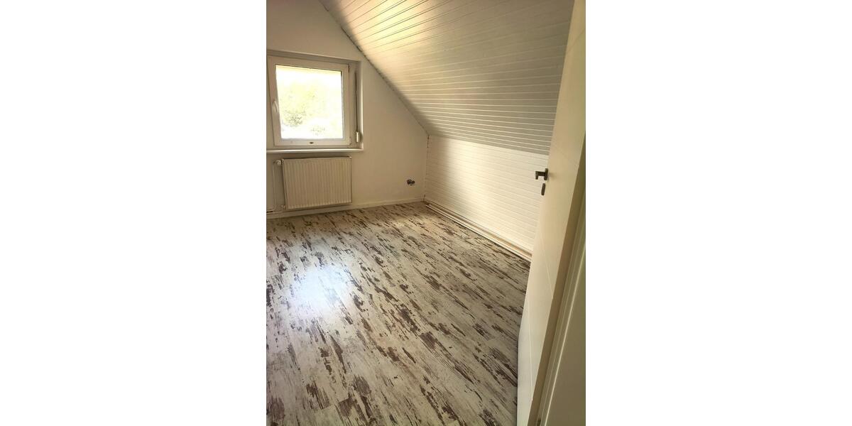 Dachgeschoßwohnung Drochtersen - 1 Zimmer, 15 m&sup2;, 250&euro; | Angebot:24336850
