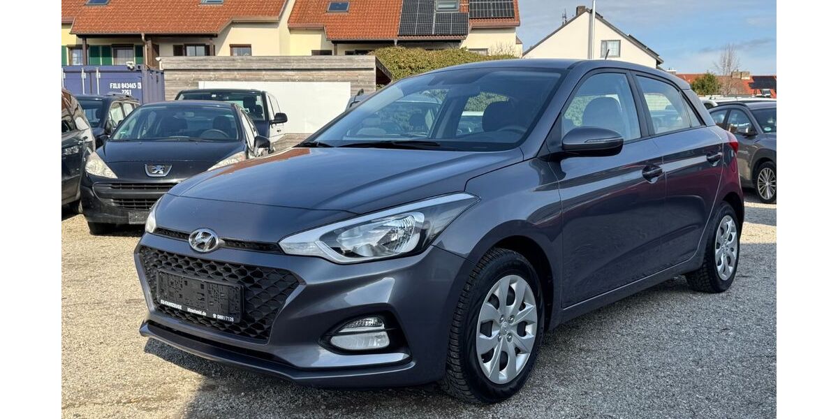 Hyundai i20 10.786 km 11.950 &euro; Friedberg 86316