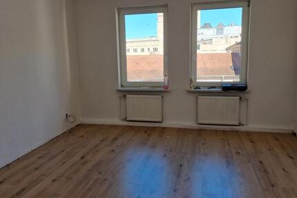 Wohnung Halle (Saale) - 4 Zimmer, 115 m&sup2;, 1.100&euro; | Angebot:26163555