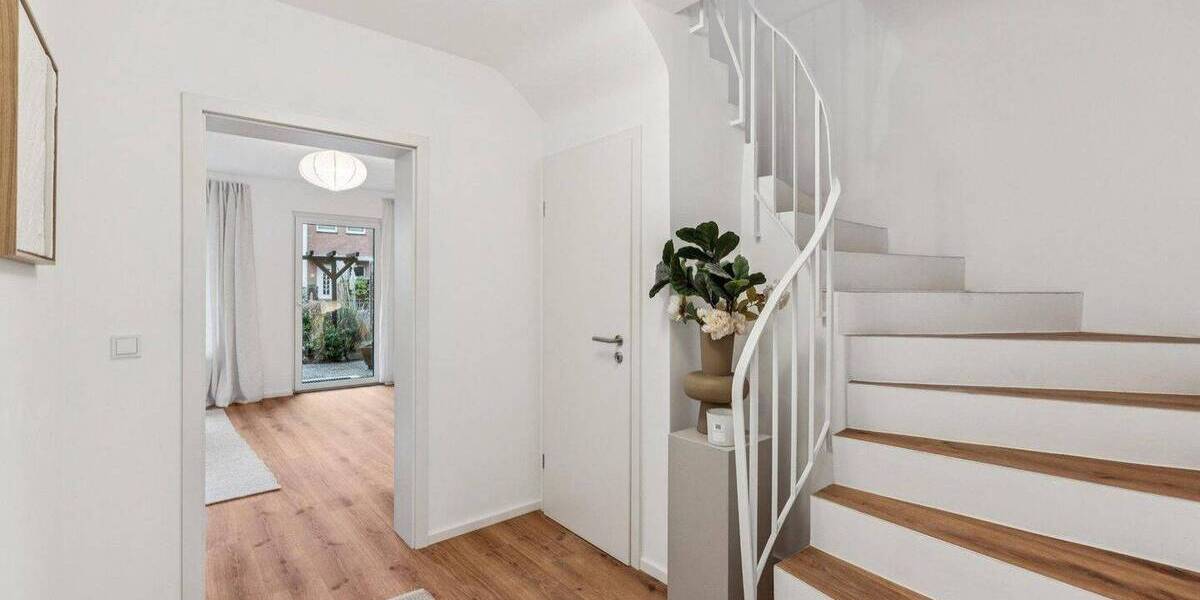 Reihenmittelhaus Seelze Lohnde - 6 Zimmer, 136 m&sup2;, 389.000&euro; | Angebot:26092698