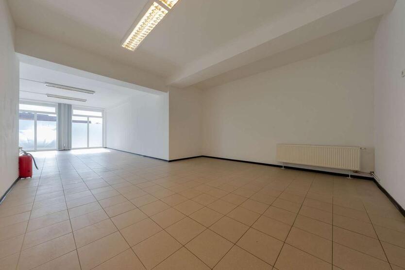 Modernes Ladenlokal oder Bürofläche in verkehrsgünstiger Lage von Südkirchen zimmer