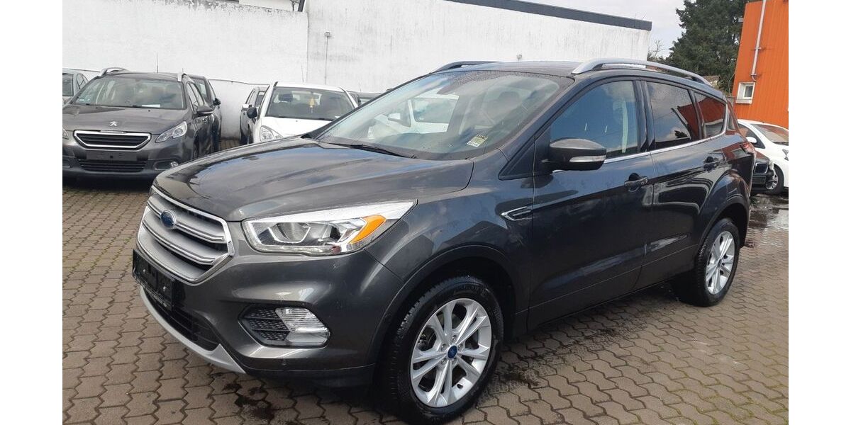 Ford Kuga 100.000 km 8.990 &euro; Saarlouis 66740