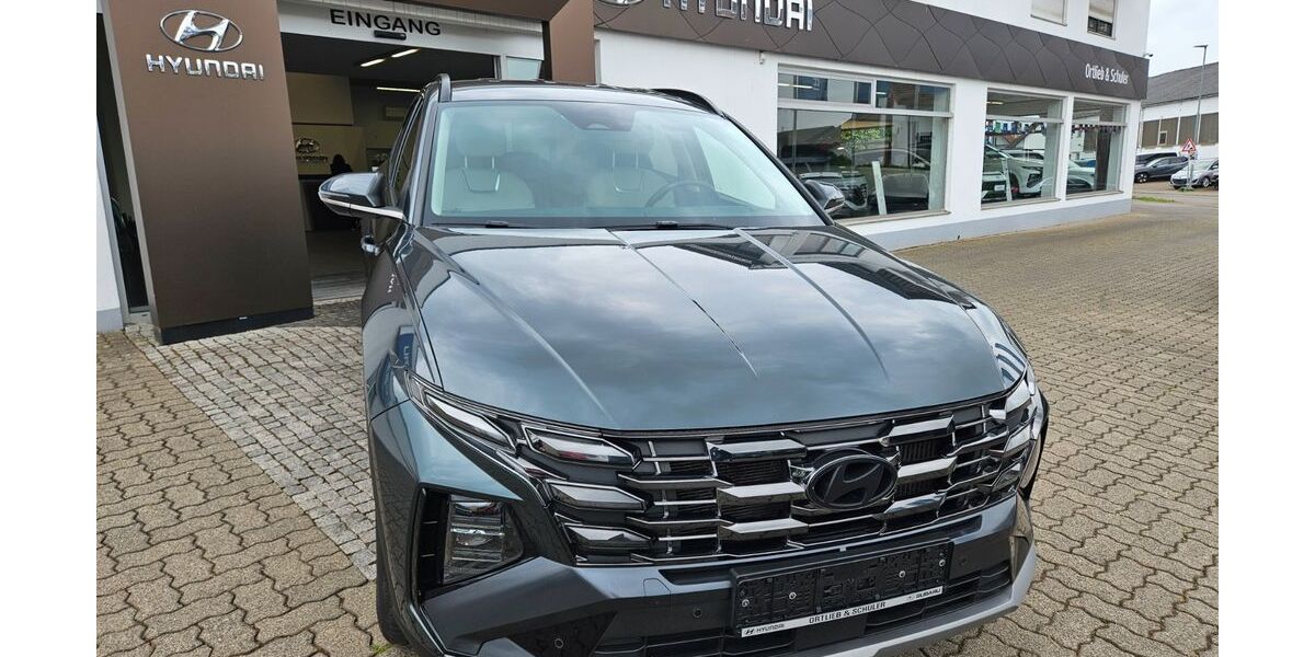 Hyundai TUCSON 65.900 km 31.990 &euro; Emmendingen-Kollmarsreute 79312