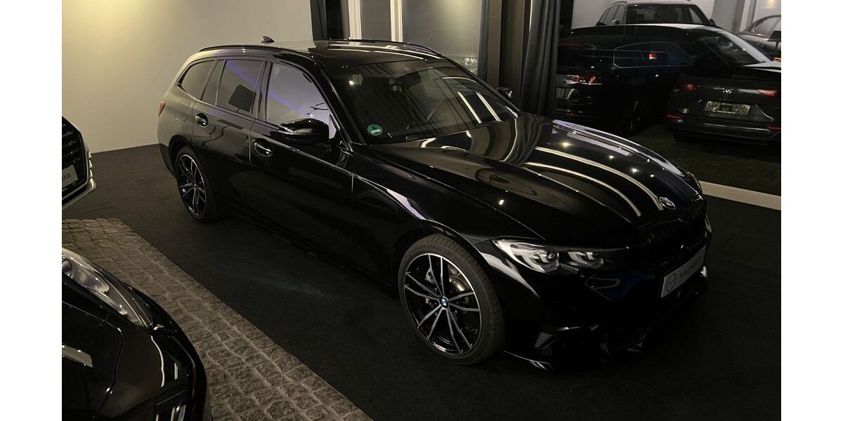 BMW 330 104.000 km 27.490 &euro; Schapen 48480