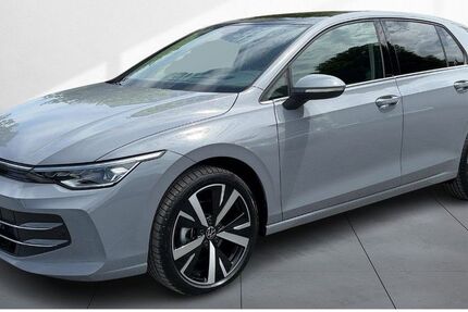 VW Golf 5.000 km 44.450 € Dresden 01127
