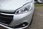 Peugeot 208 1.2 PURE TECH ALLURE KLIMAPDC SHZ SPORT LMF 98.599 km 7.500 &euro; Köln 50858