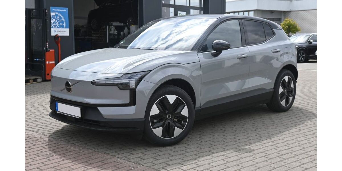 Volvo EX30 3.700 km 32.490 &euro; Jüterbog 14913