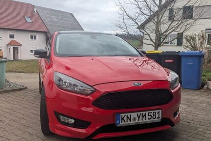 Ford Focus 97.626 km 9.888 &euro; Hilzingen 78247