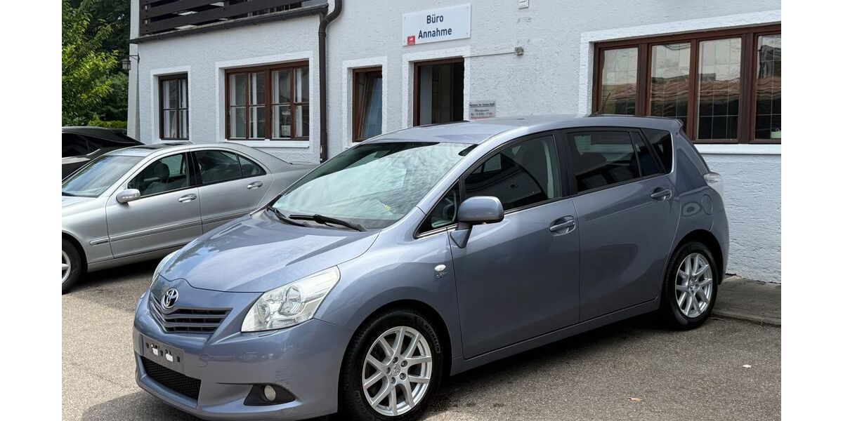 Toyota Verso 244.000 km 3.990 &euro; München 81479