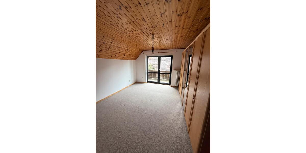 Einfamilienhaus Bad Windsheim - 6 Zimmer, 143 m&sup2;, 1.200&euro; | Angebot:26237538