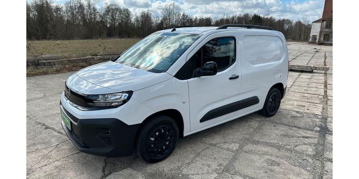 Opel Combo 12.850 km 19.995 &euro; Bernsdorf 02994