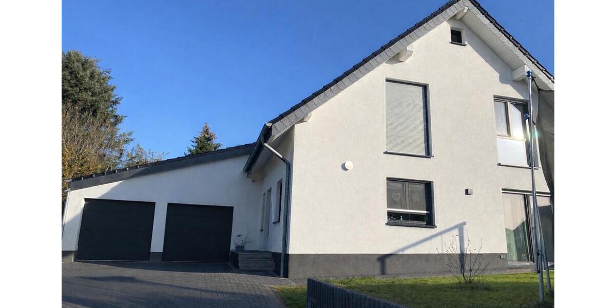 Exklusives Wohnhaus mit Pool, Doppelgarage & Herkules-Blick 5 zimmer