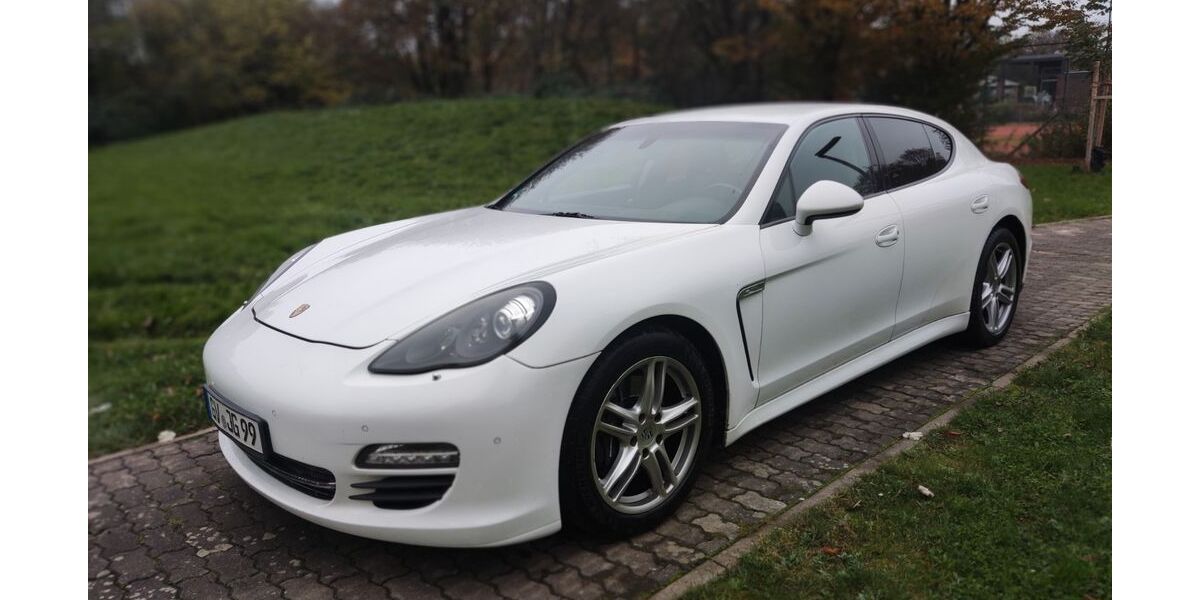 Porsche Panamera 160.000 km 22.950 &euro; Neuss 41460