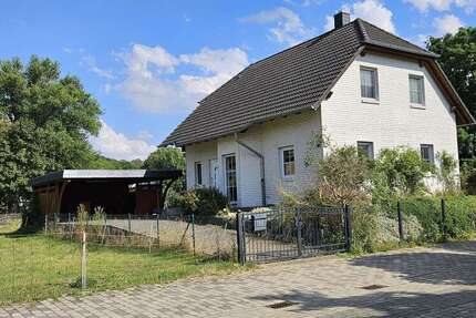 Haus Osterwieck - 4 Zimmer, 135 m&sup2;, 275.000&euro; | Angebot:26909296