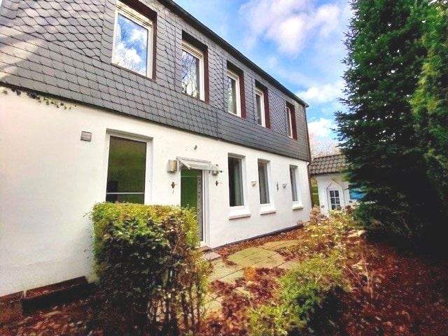 Mehrfamilienhaus, Wohnhaus Wilhelmshaven Siebethsburg - 7 Zimmer, 180 m&sup2;, 235.000&euro; | Angebot:25732028