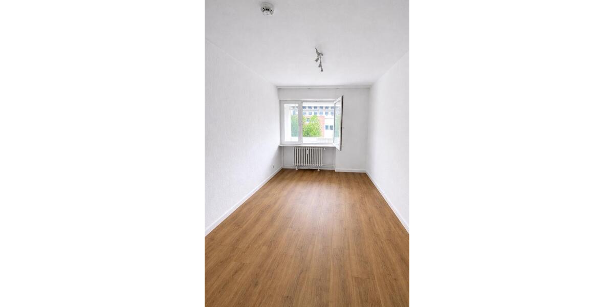 Etagenwohnung Bad Schwartau - 3 Zimmer, 71 m&sup2;, 1.035&euro; | Angebot:26136102
