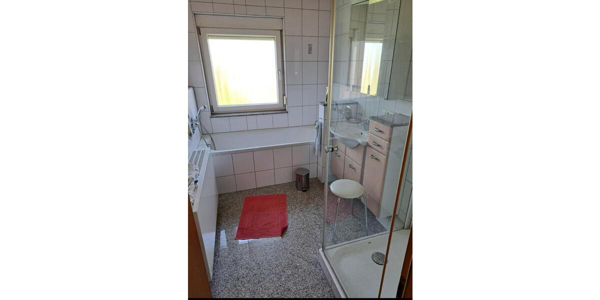 Doppelhaushälfte Mühlacker - 5 Zimmer, 115 m&sup2;, 1.400&euro; | Angebot:26128219