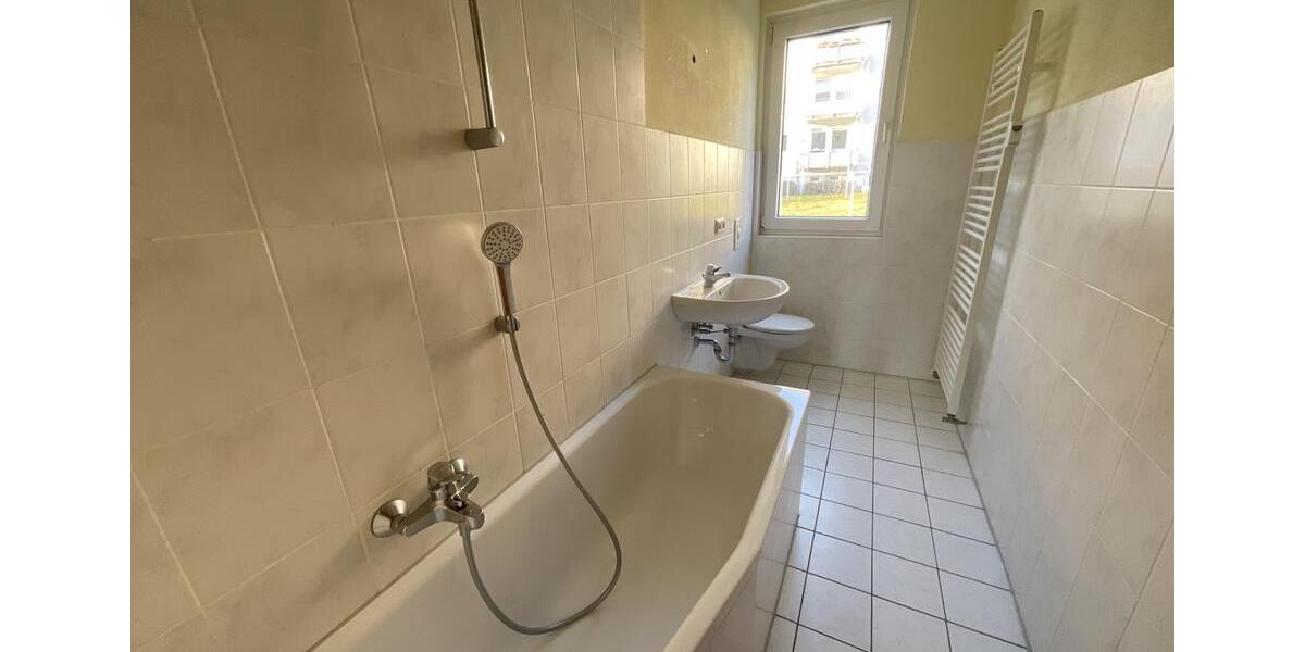 Etagenwohnung Suhl - 3 Zimmer, 59 m&sup2;, 415&euro; | Angebot:26676875