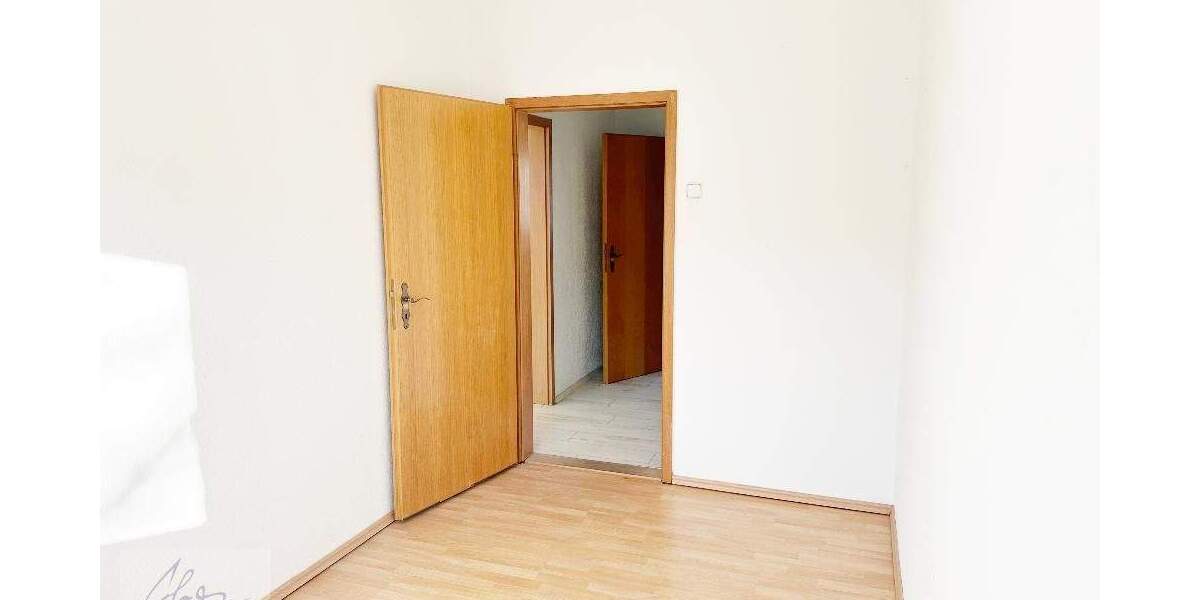 Etagenwohnung Zeithain - 3 Zimmer, 57 m&sup2;, 30.000&euro; | Angebot:24794115