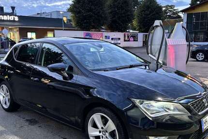 Seat Leon 239.300 km 7.499 &euro; hamburg 22045