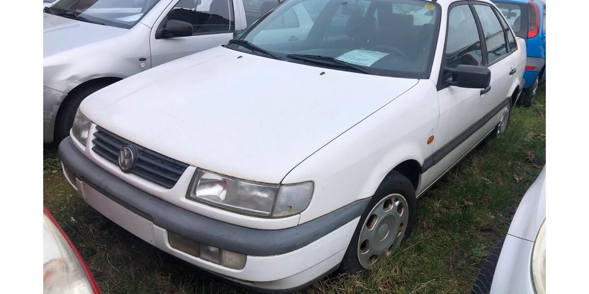 VW Passat 195.000 km 988 € Wiesloch 69168