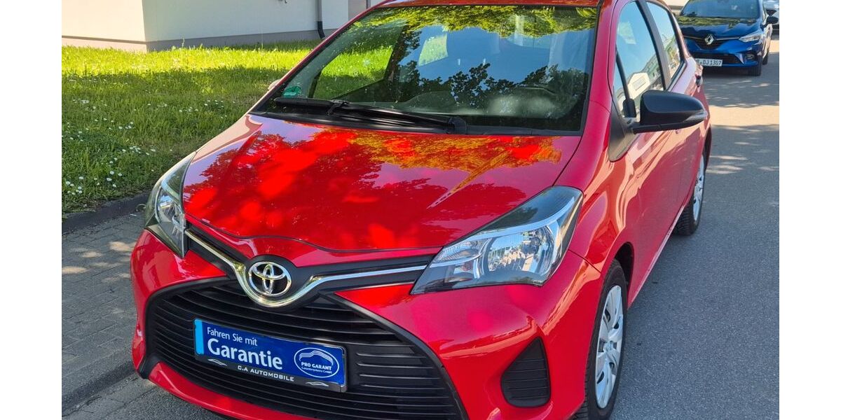 Toyota Yaris 13.578 km 9.999 &euro; Kippenheim 77971