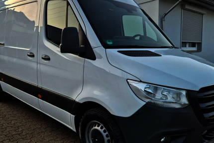 Mercedes-Benz Sprinter 197.000 km 18.990 &euro; Düsseldorf 40591