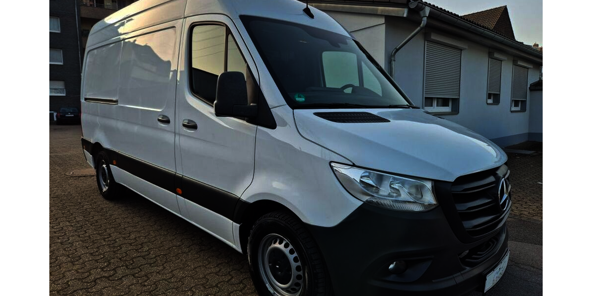 Mercedes-Benz Sprinter 197.000 km 18.990 &euro; Düsseldorf 40591