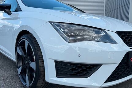 Seat Leon 33.000 km 18.999 &euro; Anröchte 59609
