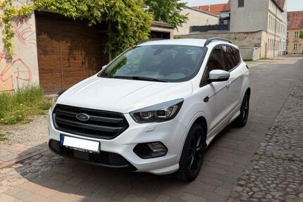 Ford Kuga 134.000 km 10.950 &euro; Neuruppin 16816