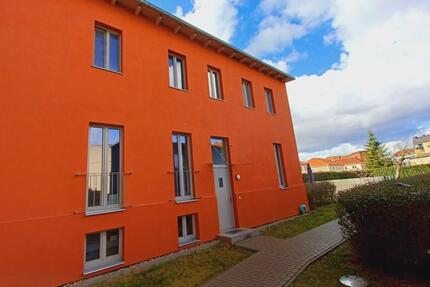 Haus Rathenow - 3 Zimmer, 84 m&sup2;, 990&euro; | Angebot:26008528