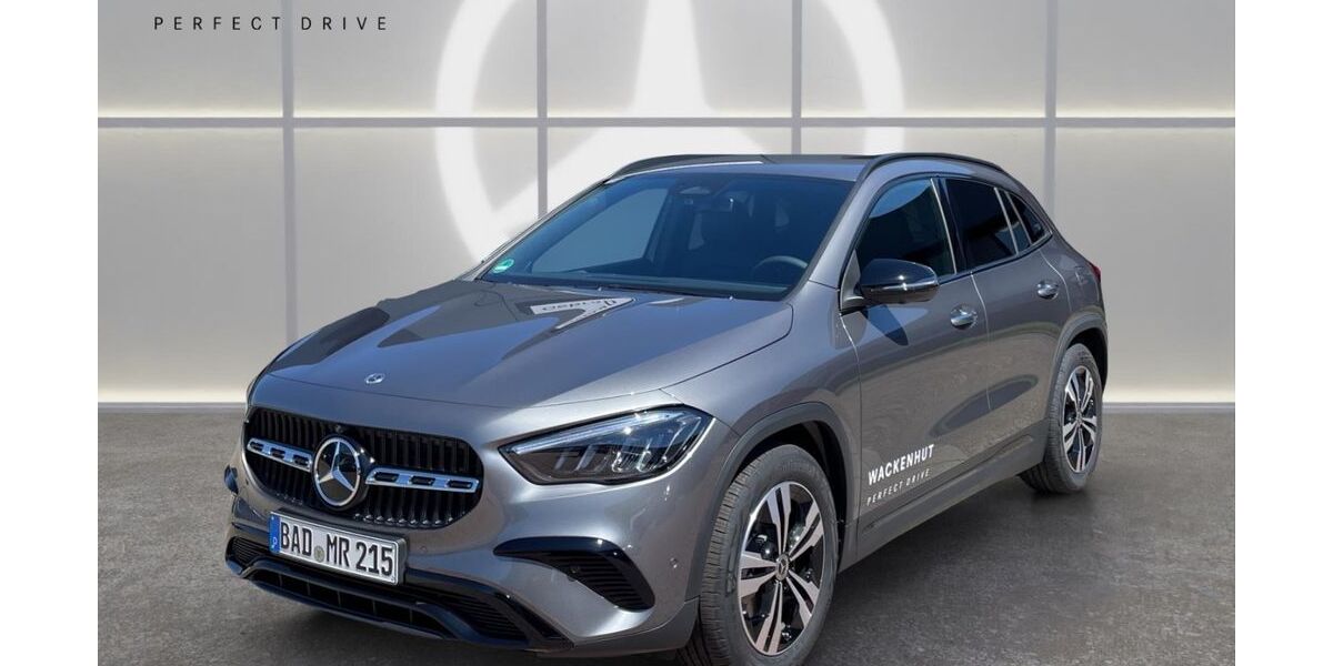 Mercedes-Benz GLA 180 8.500 km 43.900 &euro; Baden-Baden 76532