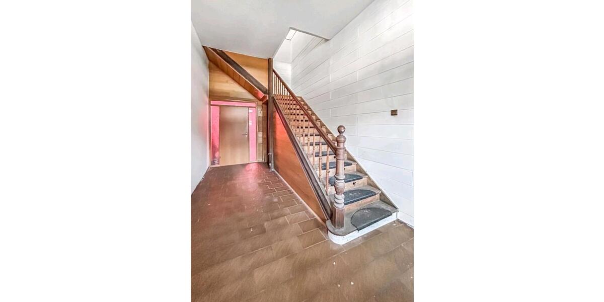 Einfamilienhaus Lorup - 11 Zimmer, 240 m&sup2;, 179.000&euro; | Angebot:26683147