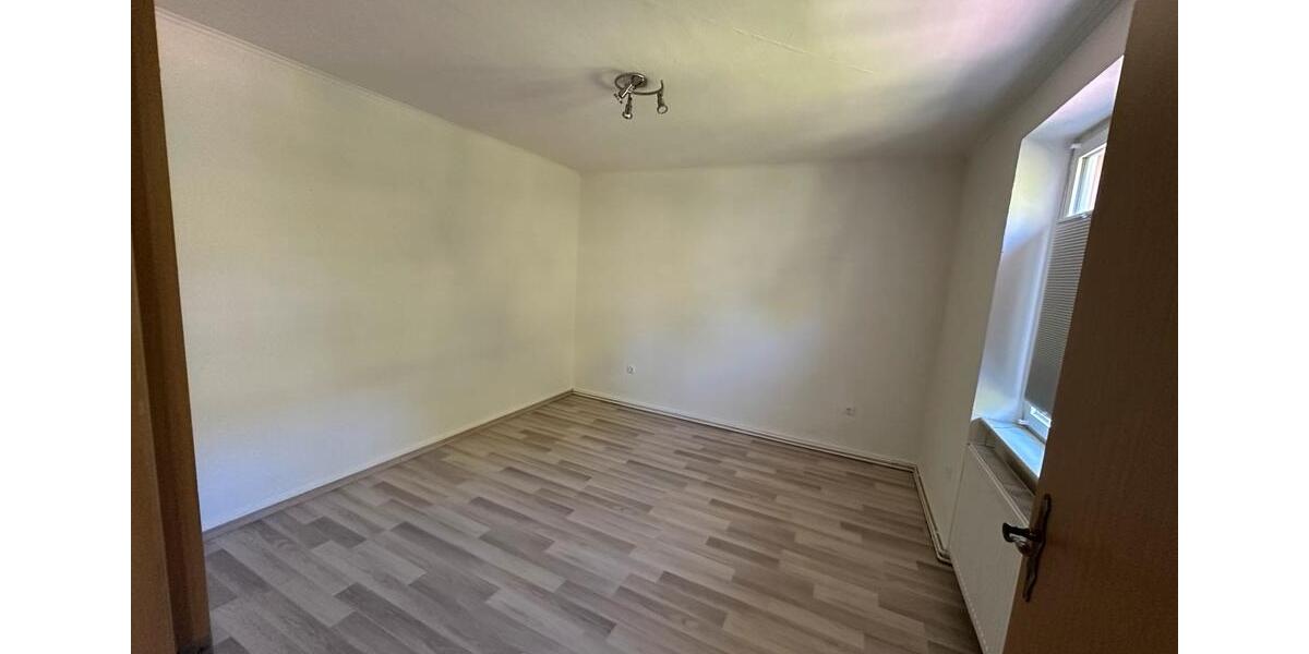 Etagenwohnung Sankt Ingbert - 3 Zimmer, 83 m&sup2;, 116.000&euro; | Angebot:26356411
