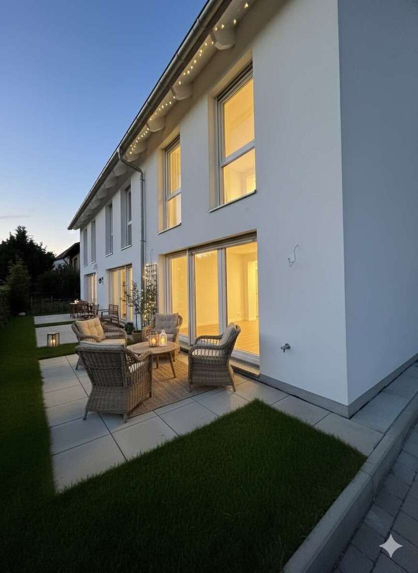 Haus zum Kaufen in Sindelfingen 680.000 € 115.51 m² 4.5 zimmer