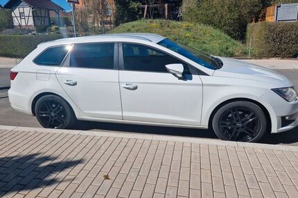 Seat Leon 108.000 km 12.500 &euro; Römhild 98630