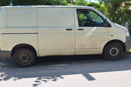 VW T5 Transporter 195.000 km 1.700 &euro; Steinbergkirche 24972
