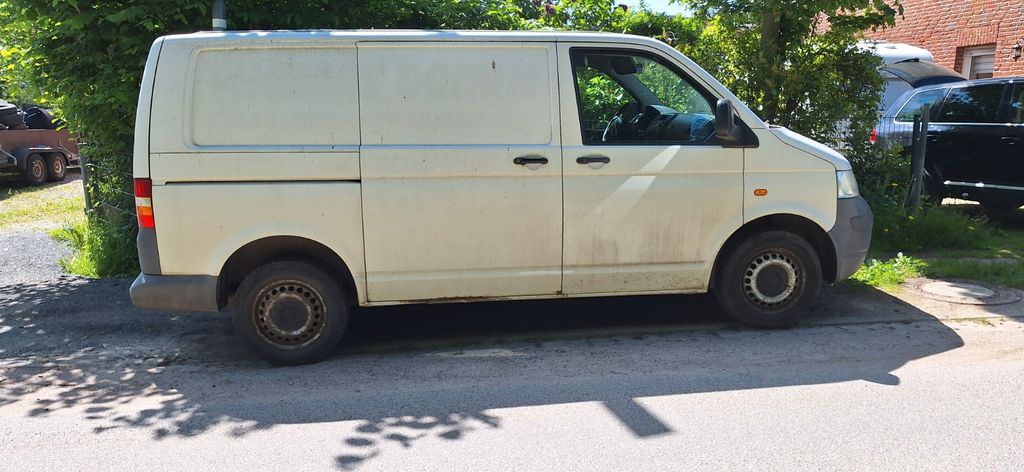 VW T5 Transporter 195.000 km 1.700 &euro; Steinbergkirche 24972