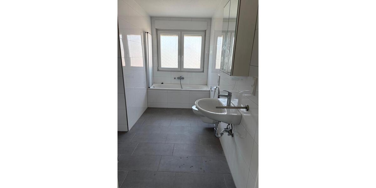 Dachgeschoßwohnung Hamm Daberg - 3.5 Zimmer, 75 m&sup2;, 750&euro; | Angebot:26683017