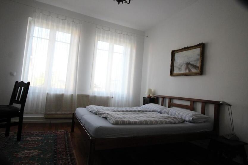 Schöne, Wohnung mit Terrasse und Garten