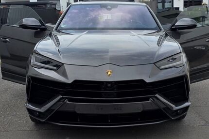 Lamborghini Urus 23.000 km 273.000 &euro; Mannheim 68229