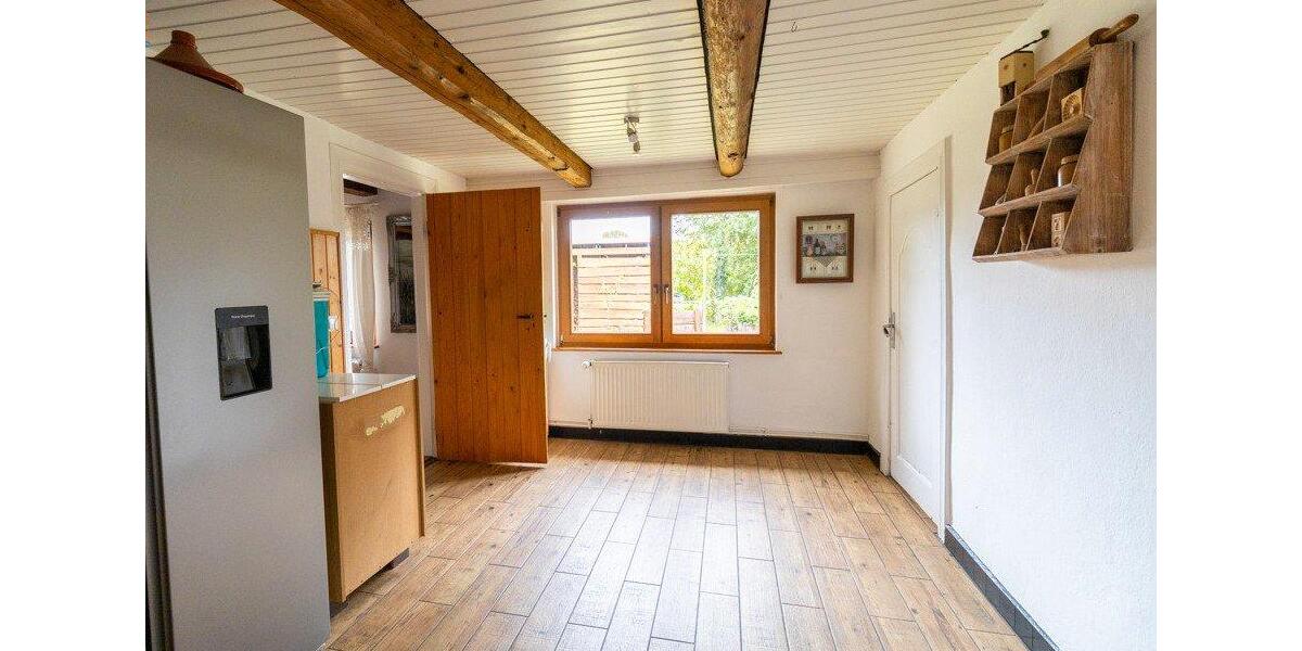 Einfamilienhaus Wingst - 9 Zimmer, 184 m&sup2;, 360.000&euro; | Angebot:26416082