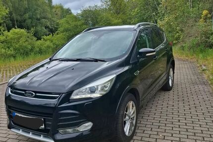 Ford Kuga 169.000 km 8.500 &euro; Suhl 98527