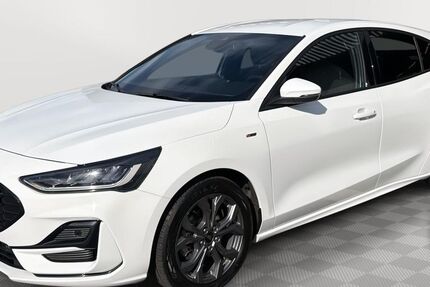 Ford Focus 47.460 km 17.770 &euro; Dresden 01099