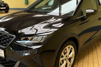 Seat Arona 1.665 km 23.970 &euro; Geestland 27624